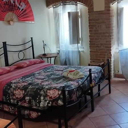 La Strega Ubriaca Bed & Breakfast กอลเลวัลเดลซา ภายนอก รูปภาพ