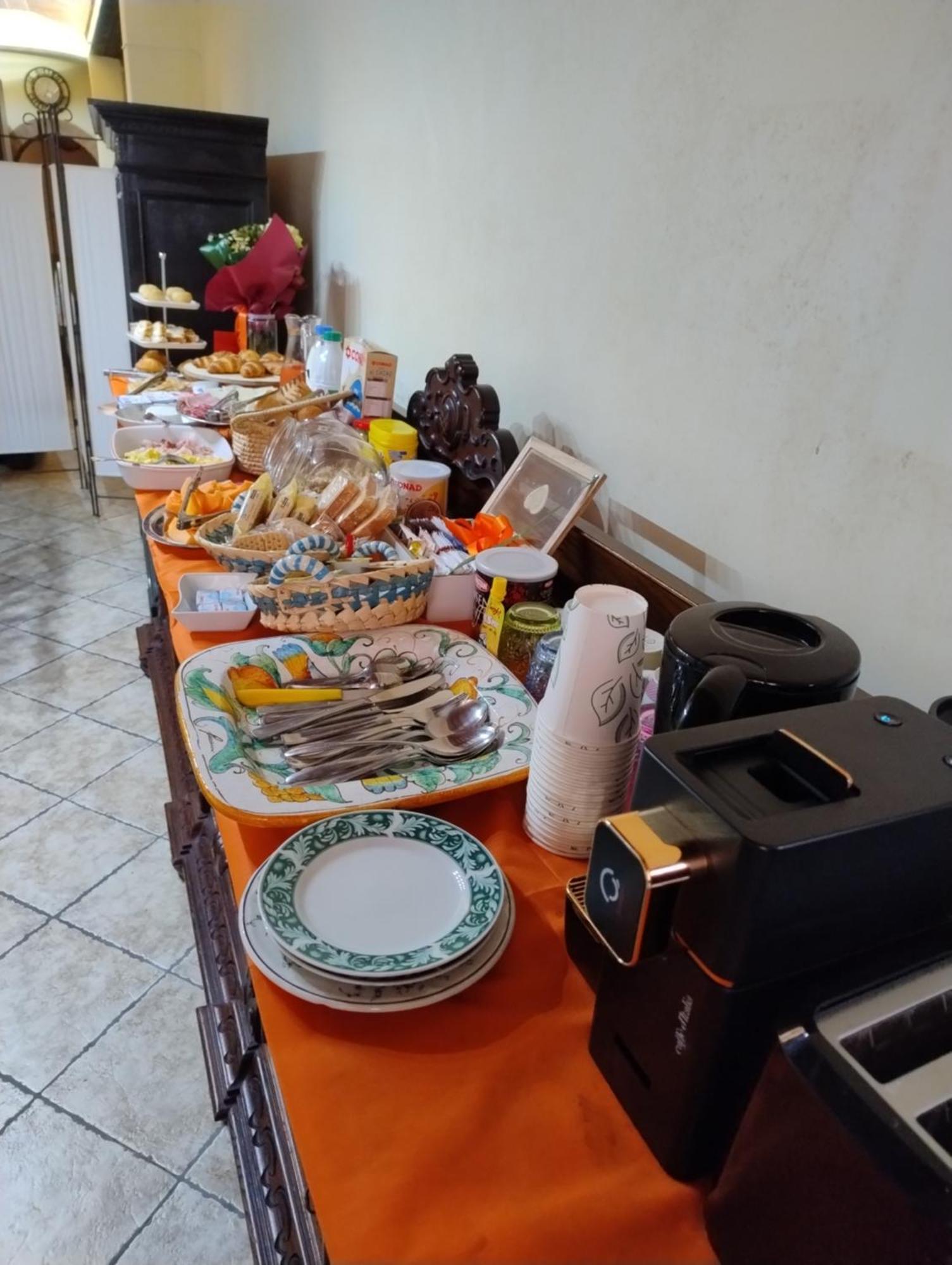 La Strega Ubriaca Bed & Breakfast กอลเลวัลเดลซา ห้อง รูปภาพ